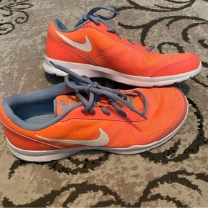 Nike Flex Trainer 4 athletic shoes - size 11.5